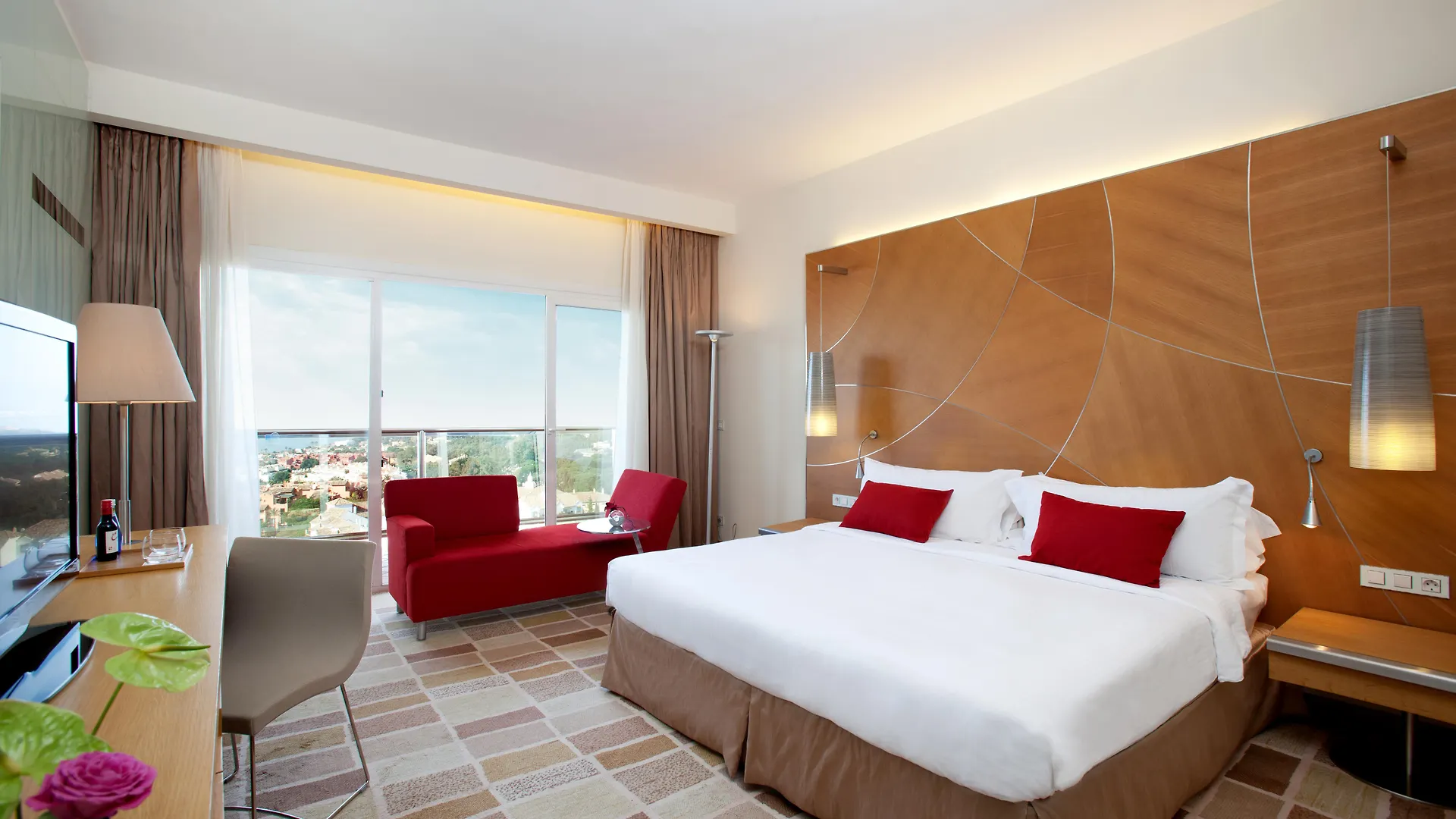 Deluxe Villas Don Carlos Resort Марбелья