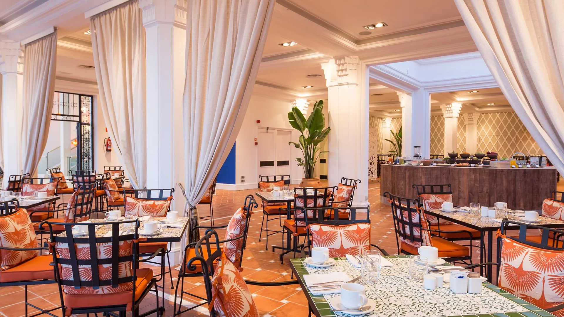 Deluxe Villas Don Carlos Resort Марбелья