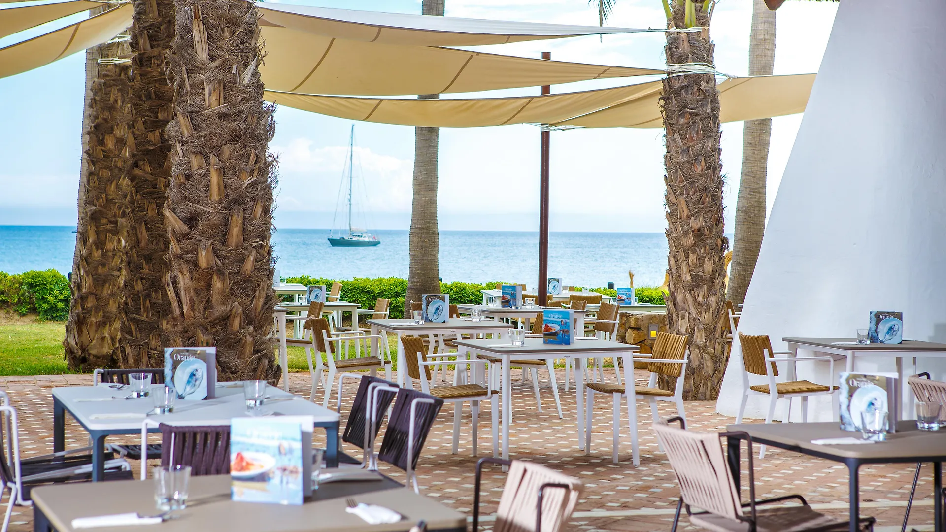 Deluxe Villas Don Carlos Resort Марбелья