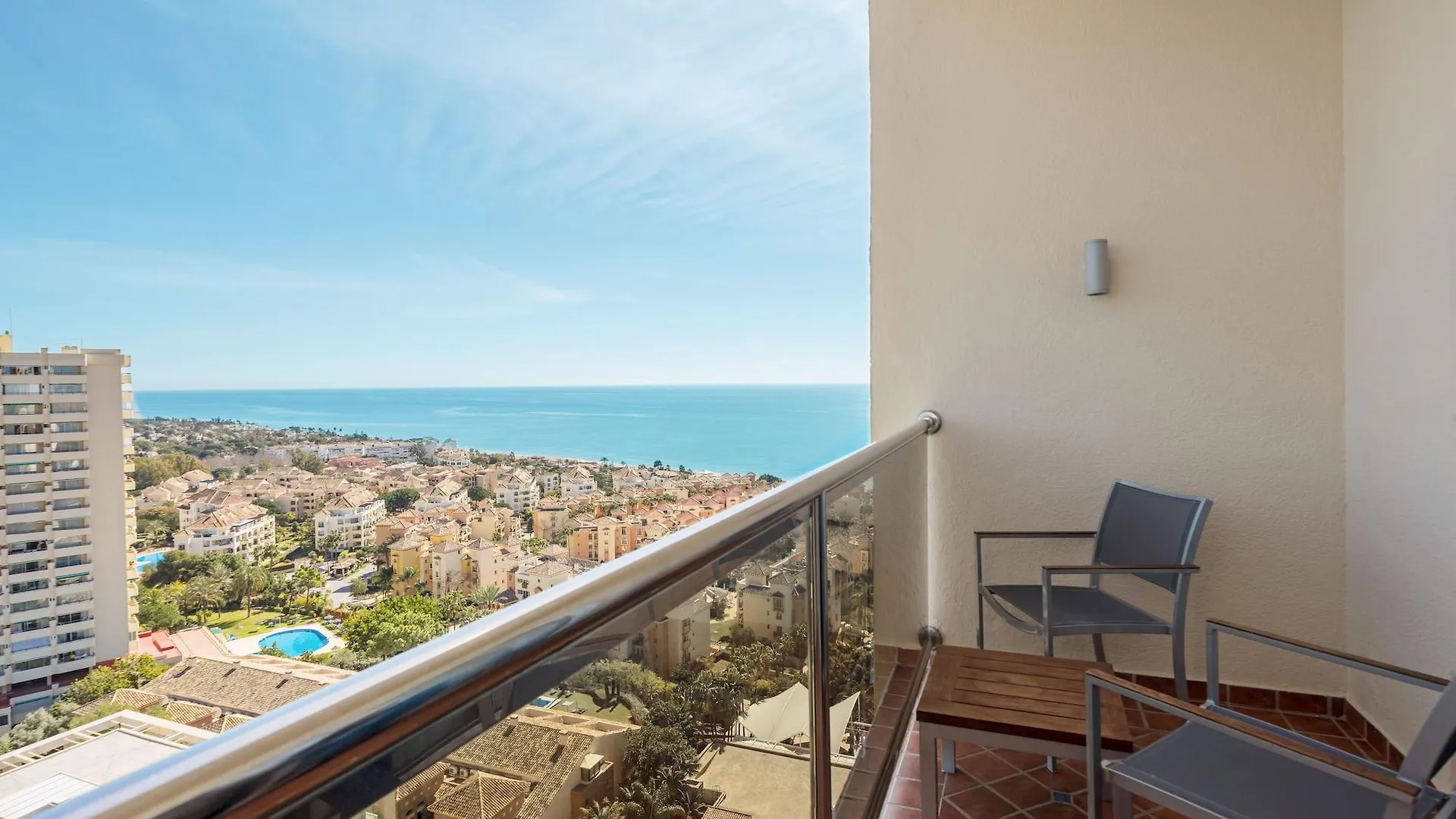 Deluxe Villas Don Carlos Resort Марбелья