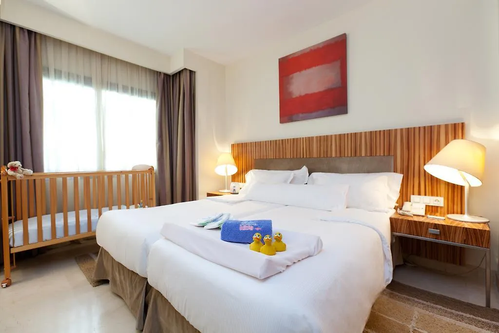 Deluxe Villas Don Carlos Resort Марбелья