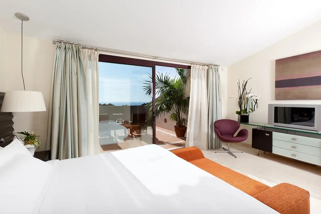 Deluxe Villas Don Carlos Resort Марбелья